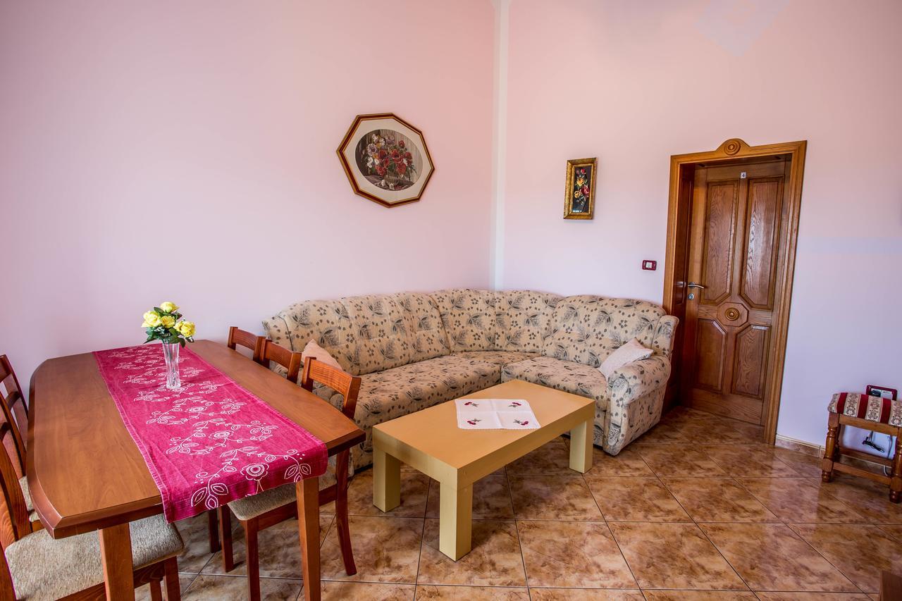 Villa Veli Vrh Pula Luaran gambar