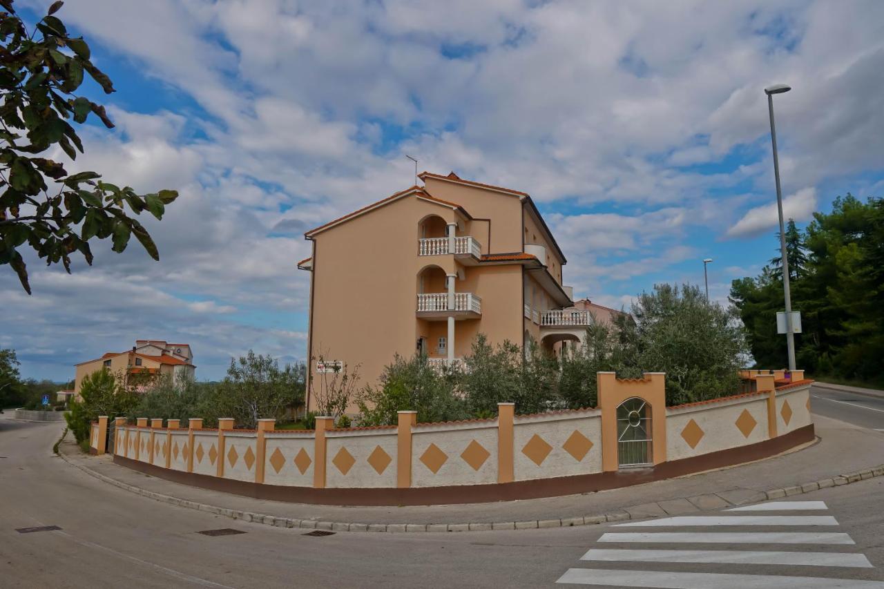 Villa Veli Vrh Pula Luaran gambar